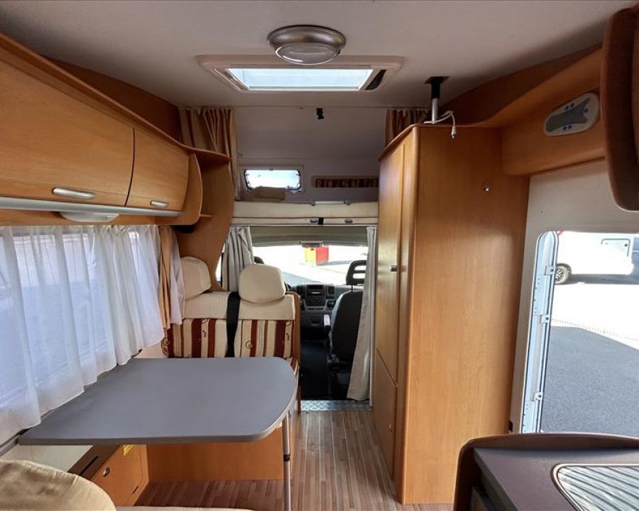 CC 002 - Camping car occasion