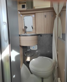 18 toilette 4.jpg  