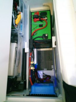 Rangement électrique gauche - 1.jpg