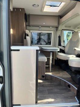 780607114_Fourgon CARADO CV600 Neuf_img_8.jpg &nbsp;