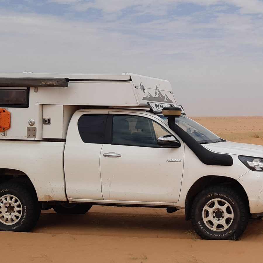 TOYOTA HILUX + CELLULE