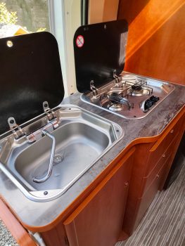 WhatsApp Image 2025-05-27 à 12.32.59_a01f5e3a.jpg &nbsp;