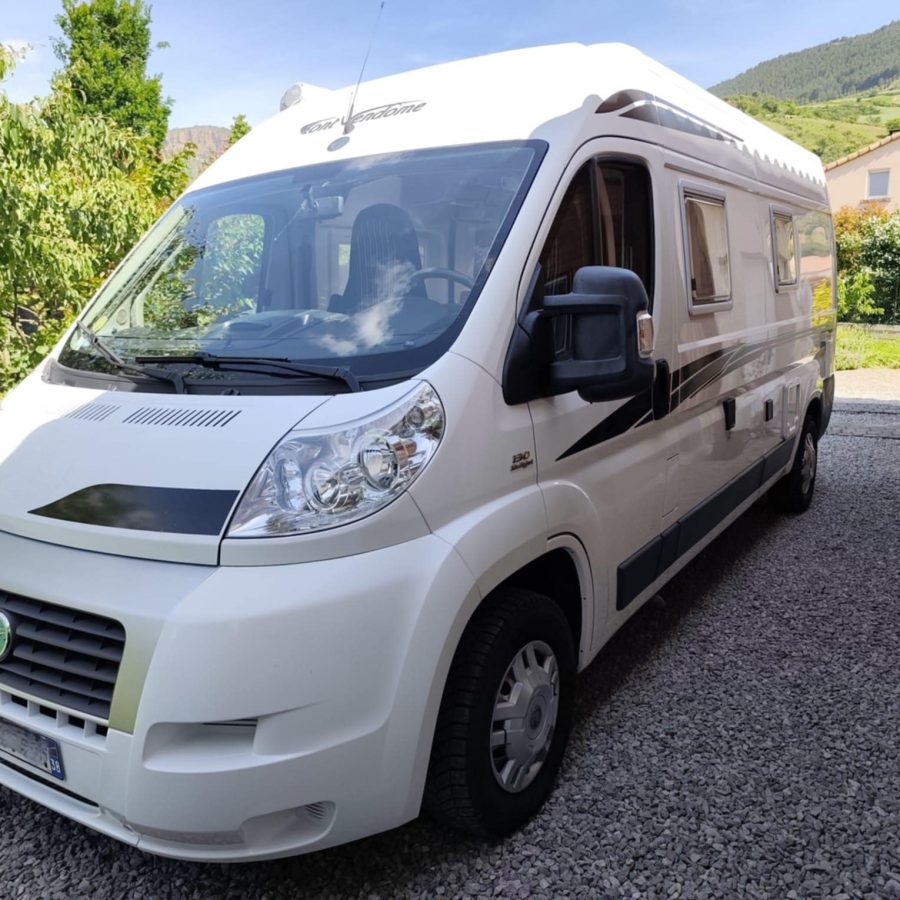 FONT VENDOME LEADER CAMP