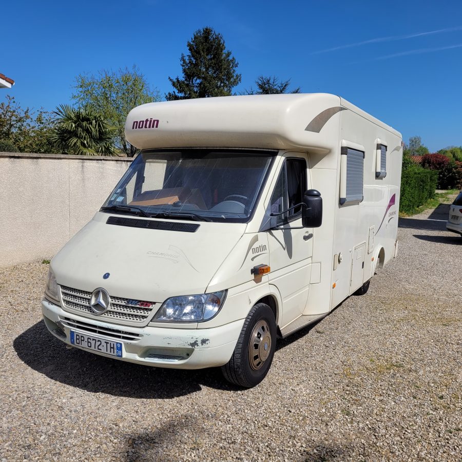 Camping car Mercedes-Benz B Sprinter aménagé par NOTIN modèle CHAMONIX