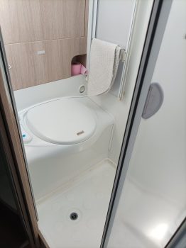 1775572396489.jpg