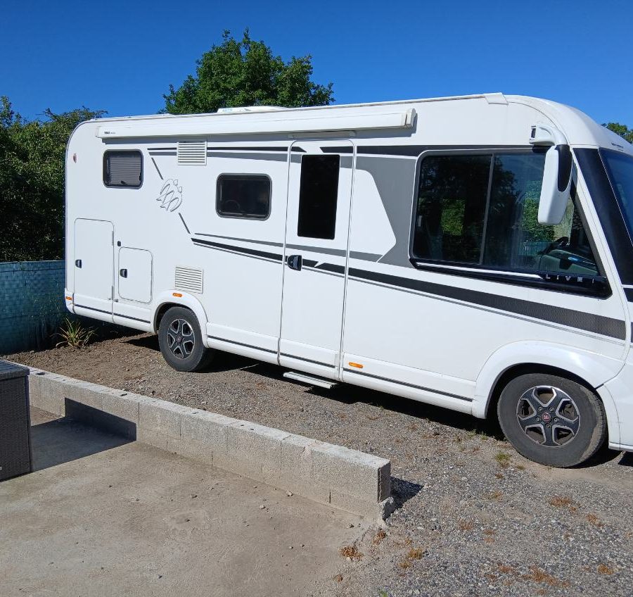 camping car knaus 3.jpg
