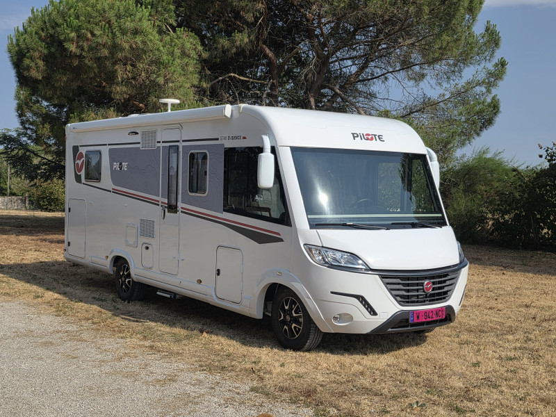 Pilote G740 FC Evidence 2023 occasion – Intégral lit central 800 km